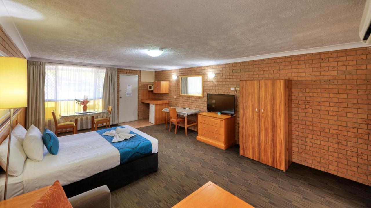 James Street Motor Inn Тувумба Экстерьер фото